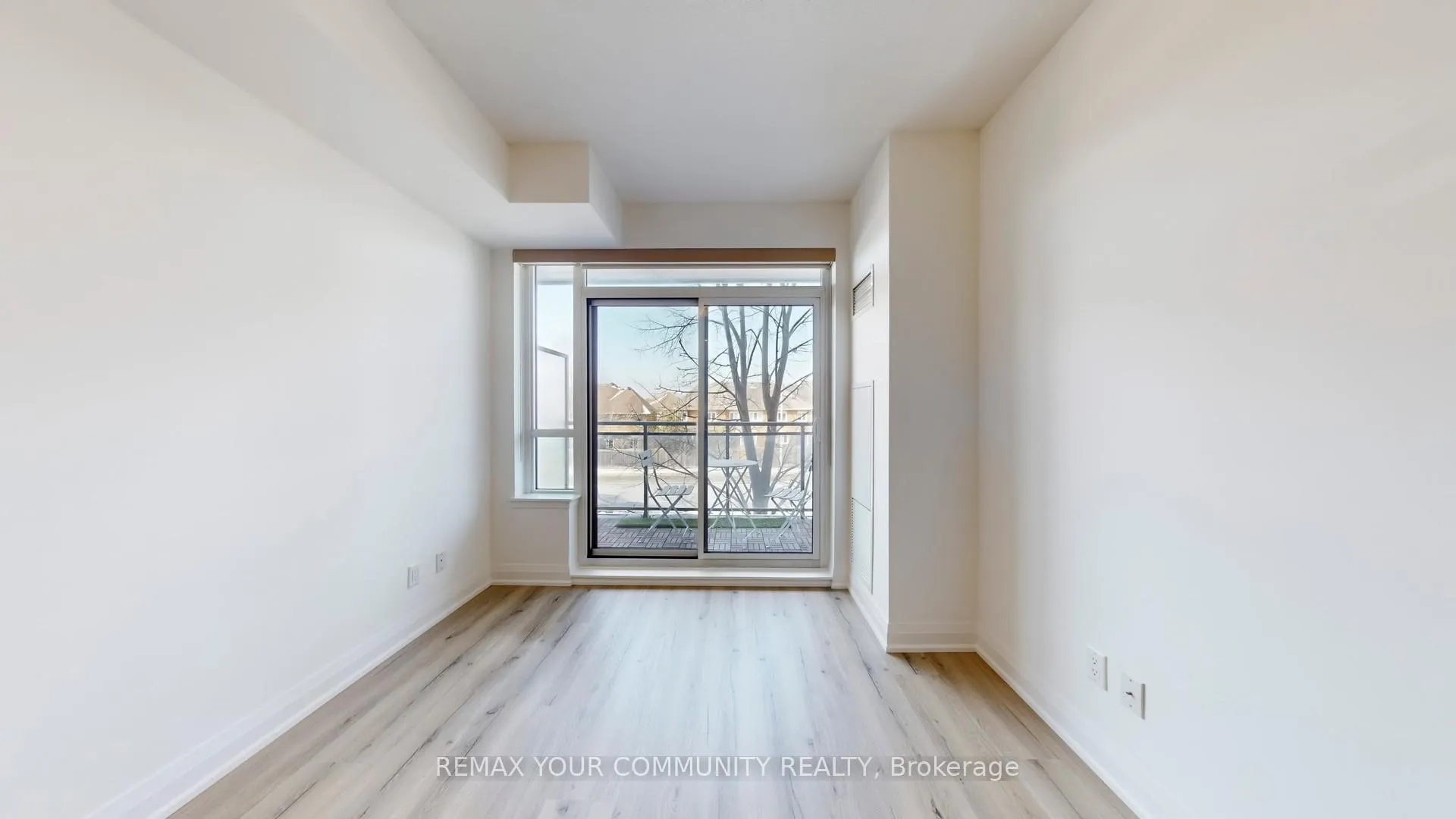 Photo 2 of Unit 212, 95 North Park Road, Vaughan, Beverley Glen — HOMEH
