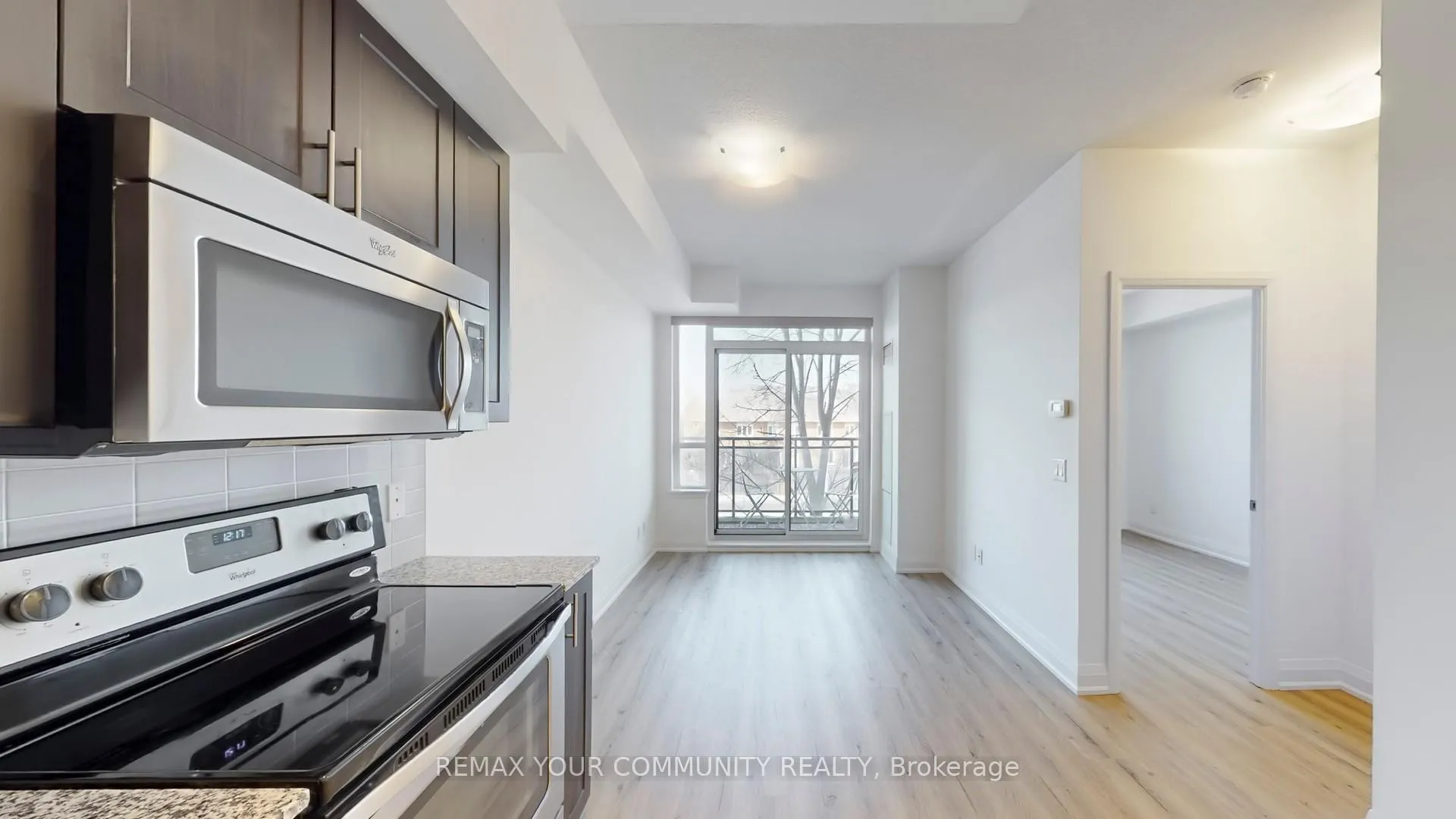 Photo 6 of Unit 212, 95 North Park Road, Vaughan, Beverley Glen — HOMEH