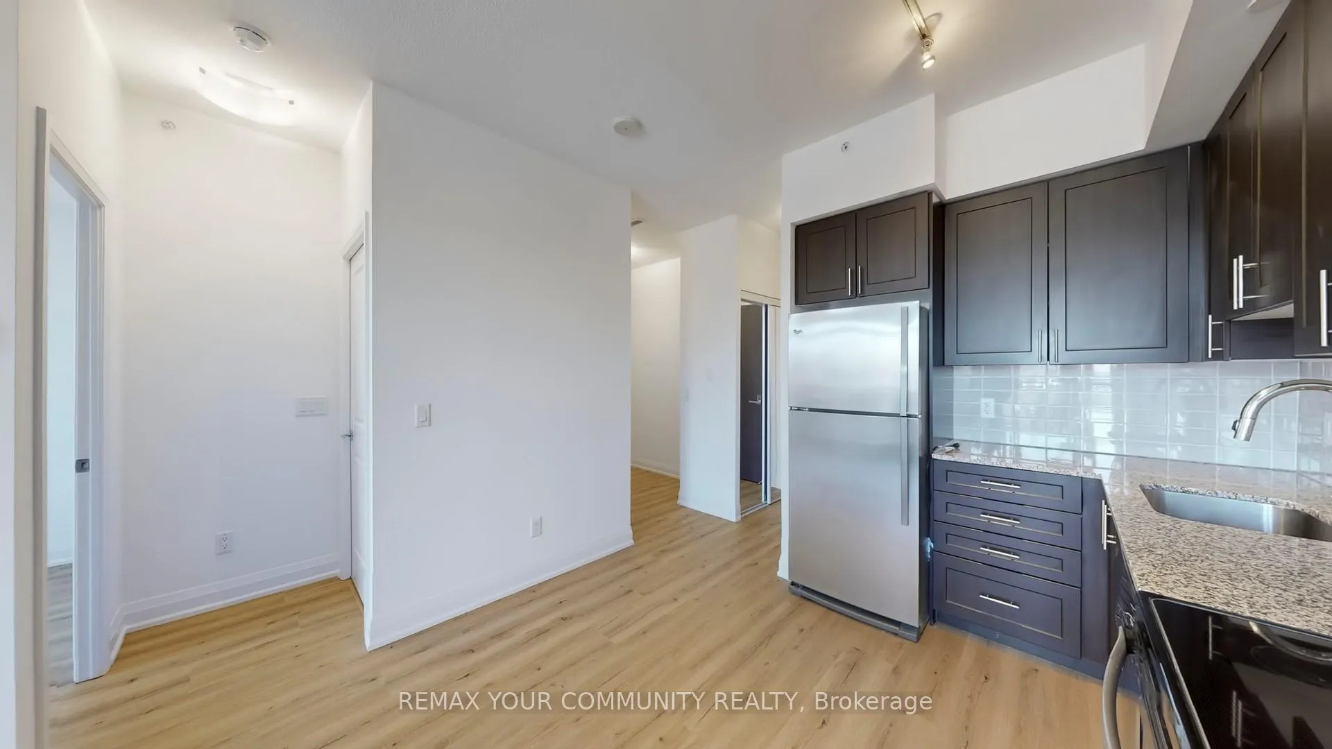 Photo 10 of Unit 212, 95 North Park Road, Vaughan, Beverley Glen — HOMEH