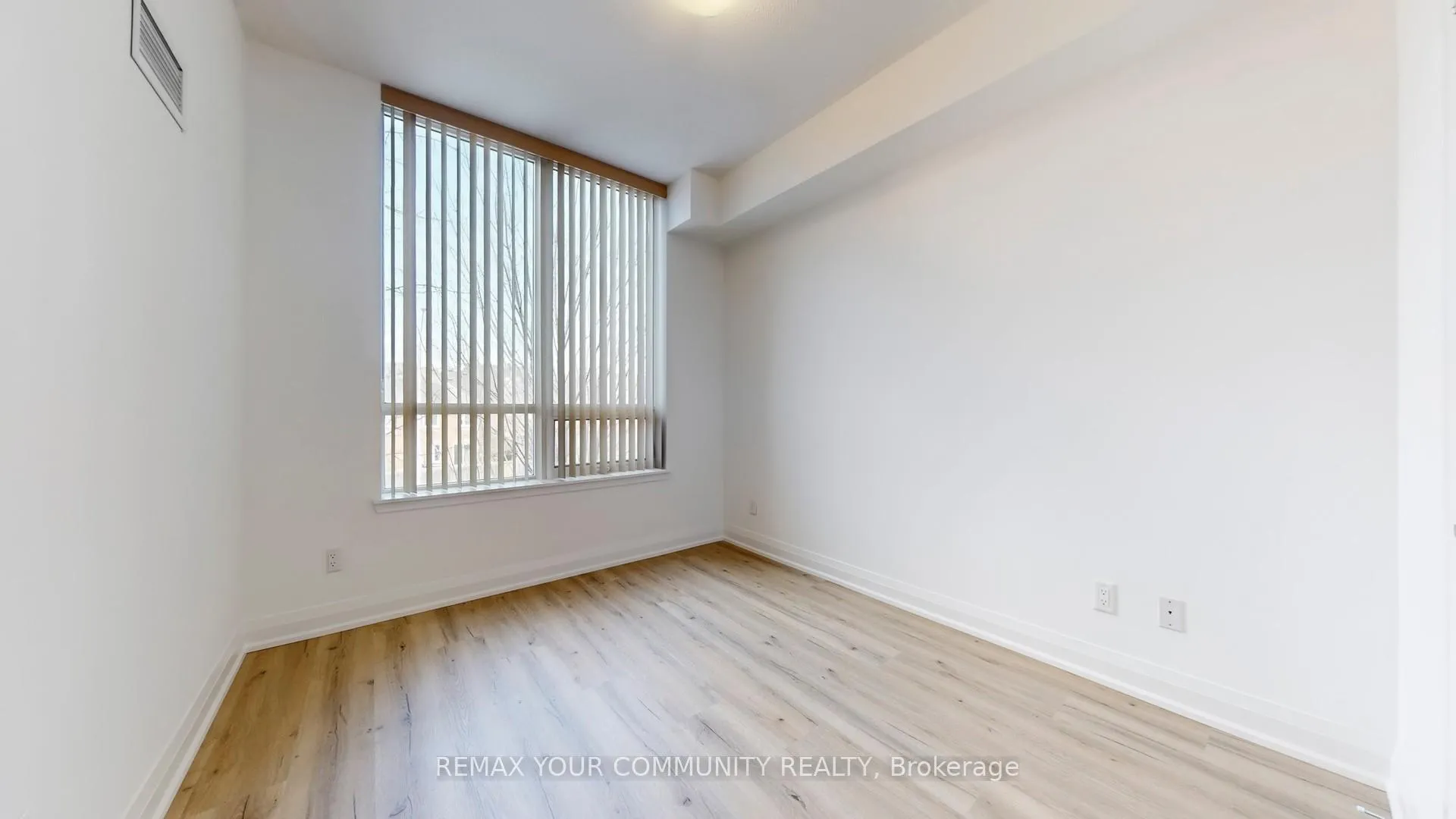 Photo 11 of Unit 212, 95 North Park Road, Vaughan, Beverley Glen — HOMEH