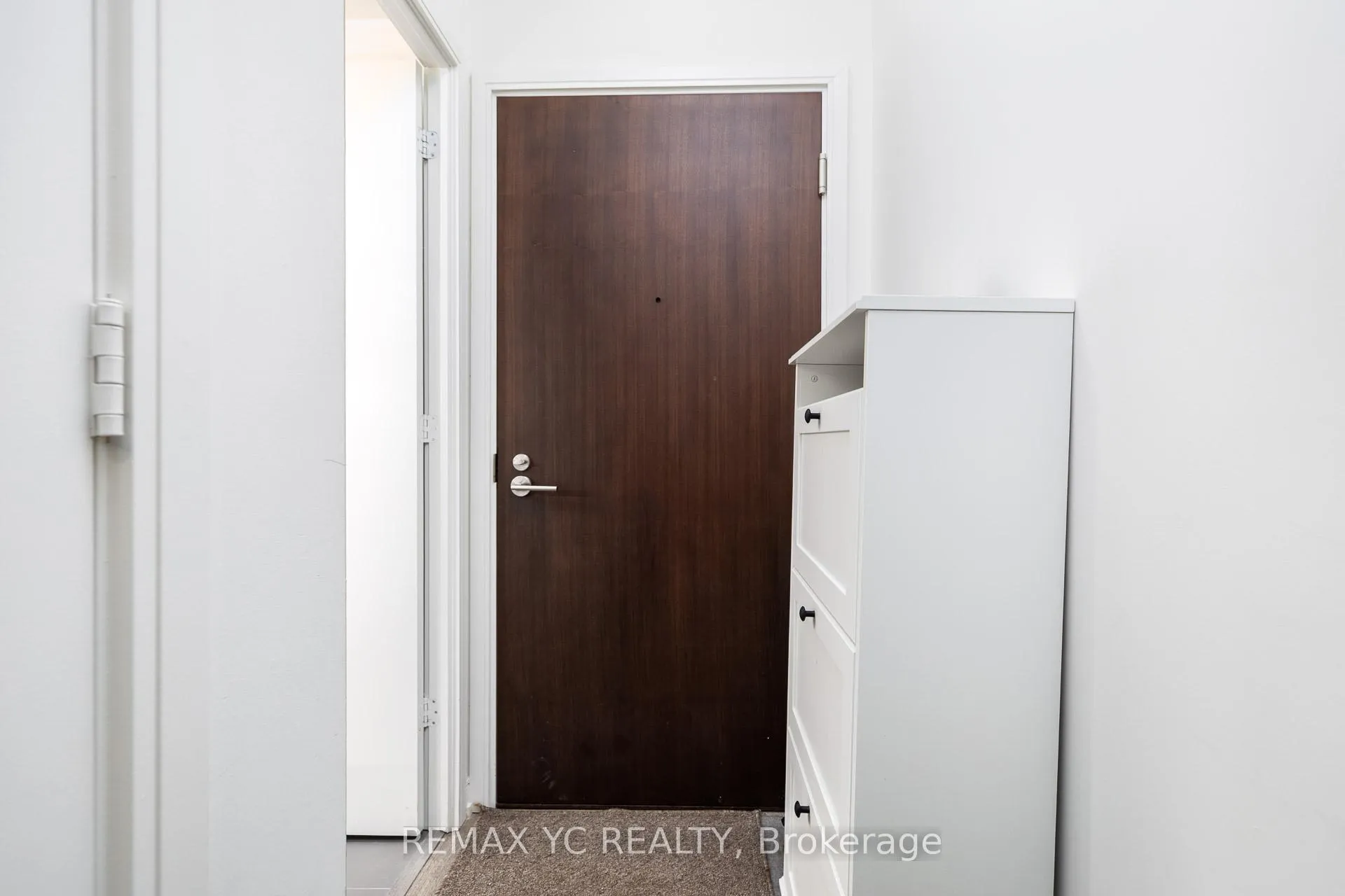Photo 6 of Unit 804, 425 Front Street E, Toronto, Waterfront Communities — HOMEH