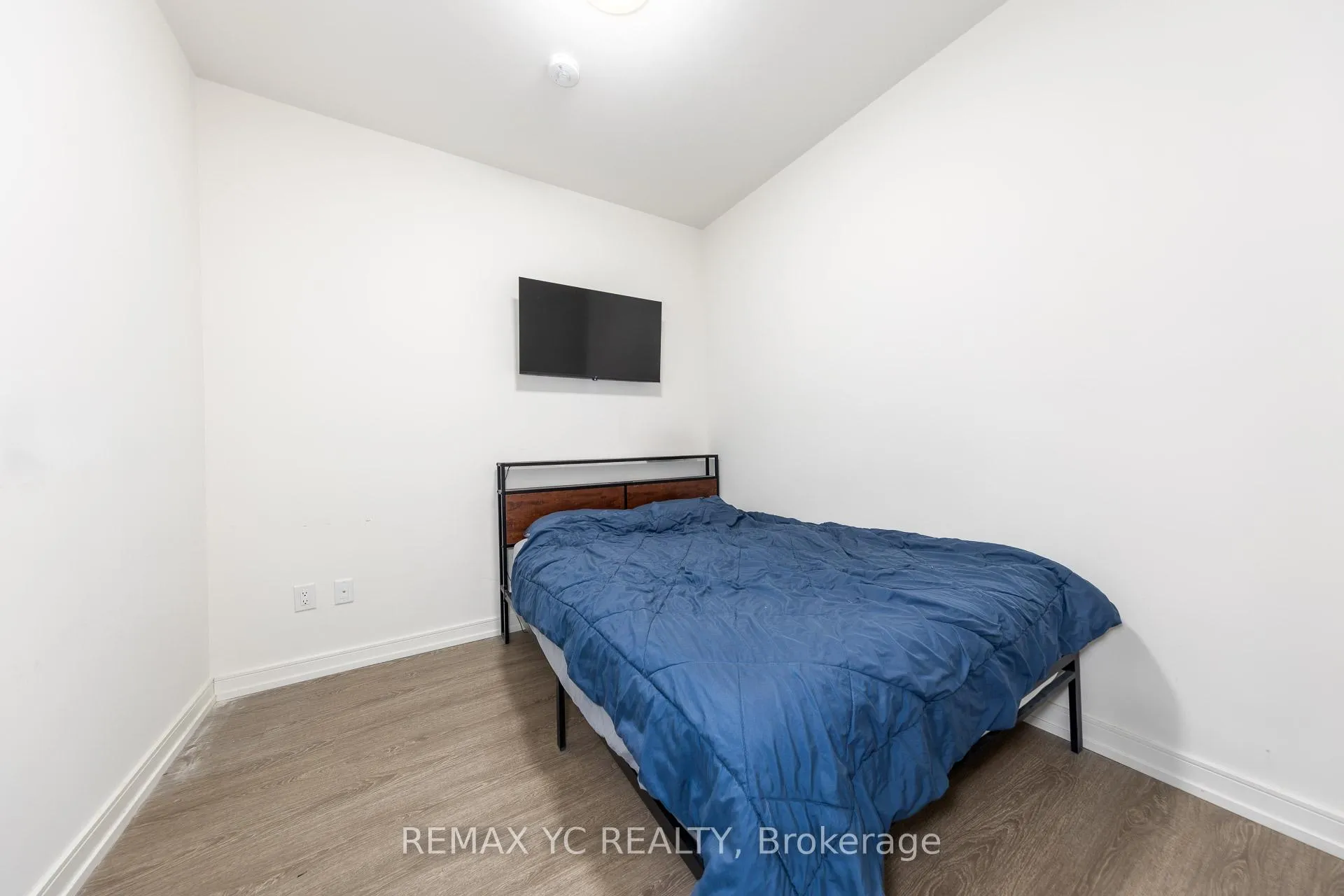 Photo 14 of Unit 804, 425 Front Street E, Toronto, Waterfront Communities — HOMEH