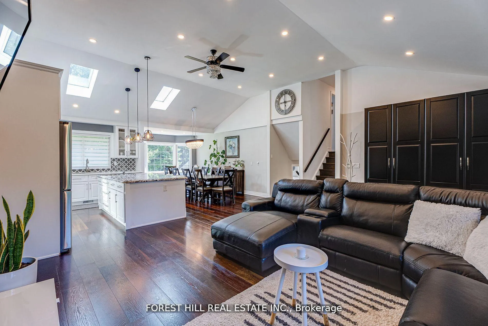 Photo 7 of 5837 Yonge Street, Innisfil, Churchill — HOMEH