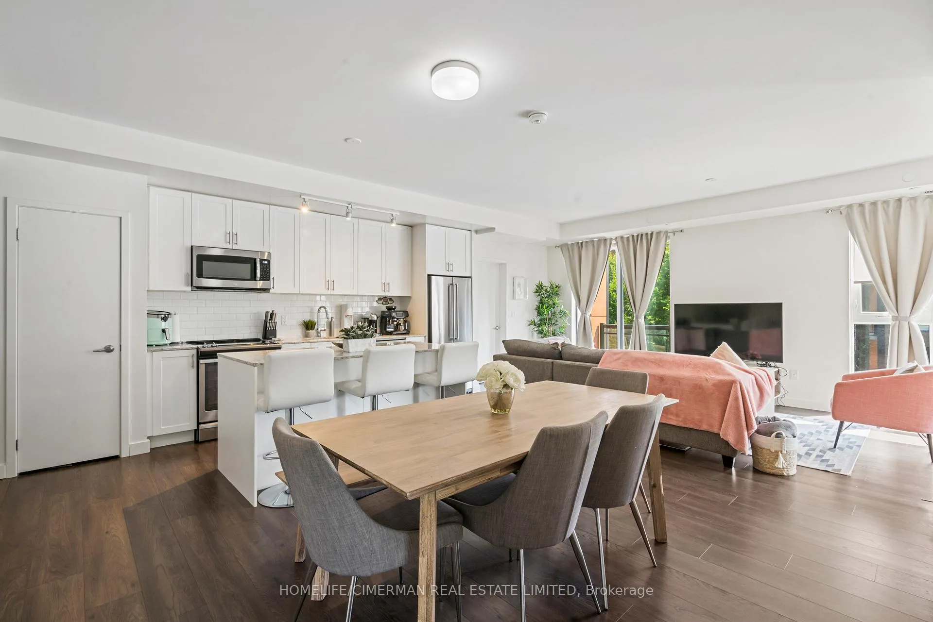 Photo 4 of Unit 212, 210 Sabina Drive, Oakville, Glenorchy — HOMEH