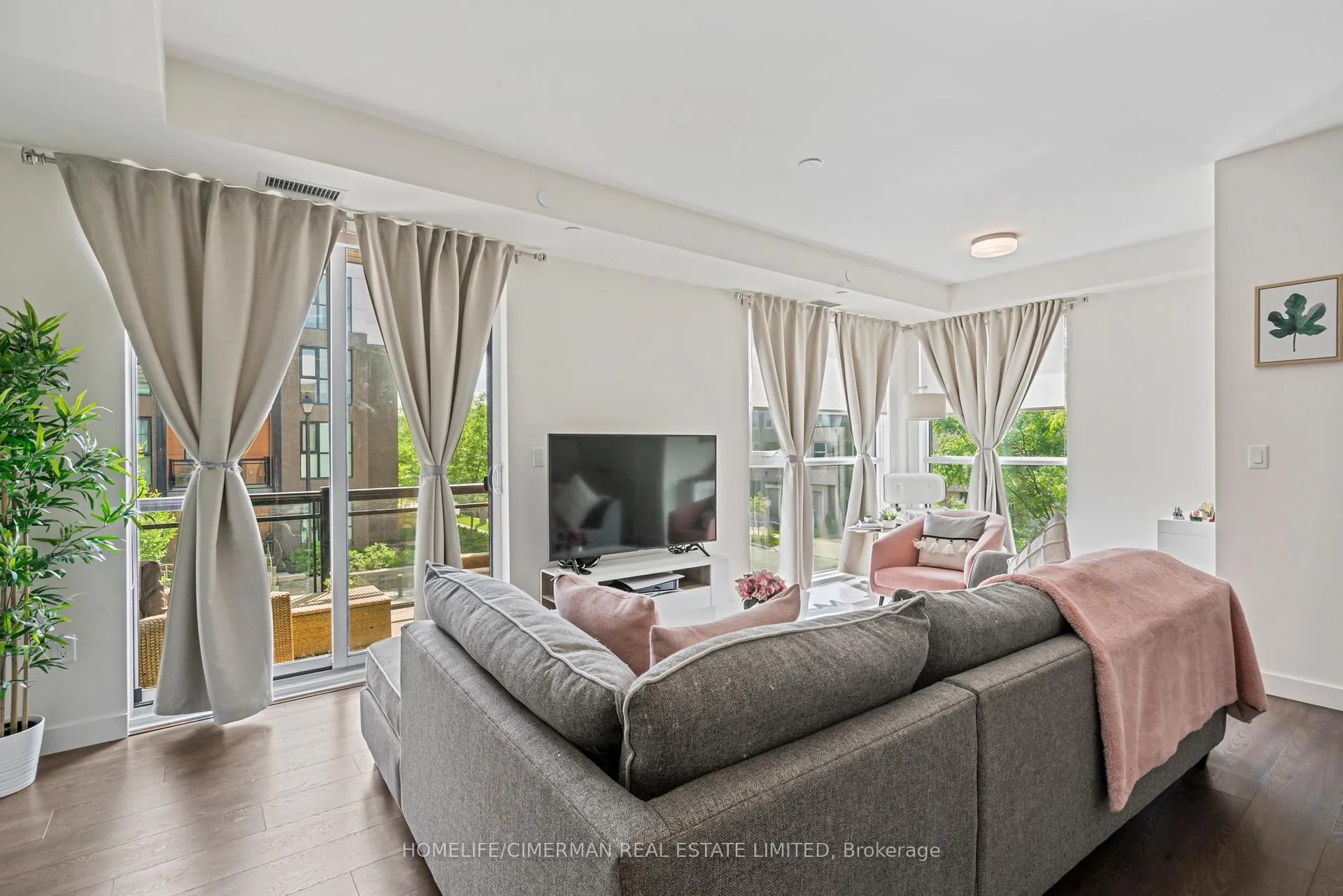 Photo 6 of Unit 212, 210 Sabina Drive, Oakville, Glenorchy — HOMEH