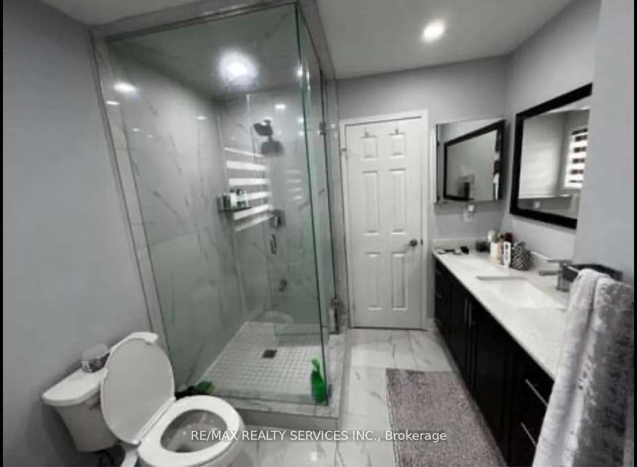 Photo 4 of 11 Tufton Crescent, Brampton, Fletcher's Meadow — HOMEH