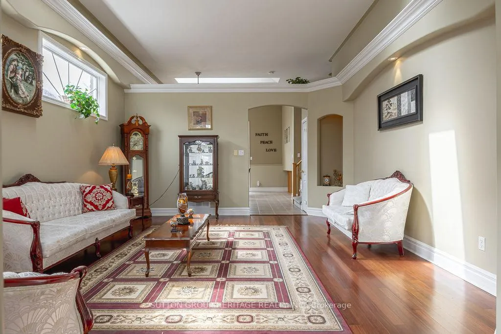Photo 4 of 56 Fenning Drive, Clarington, Courtice — HOMEH