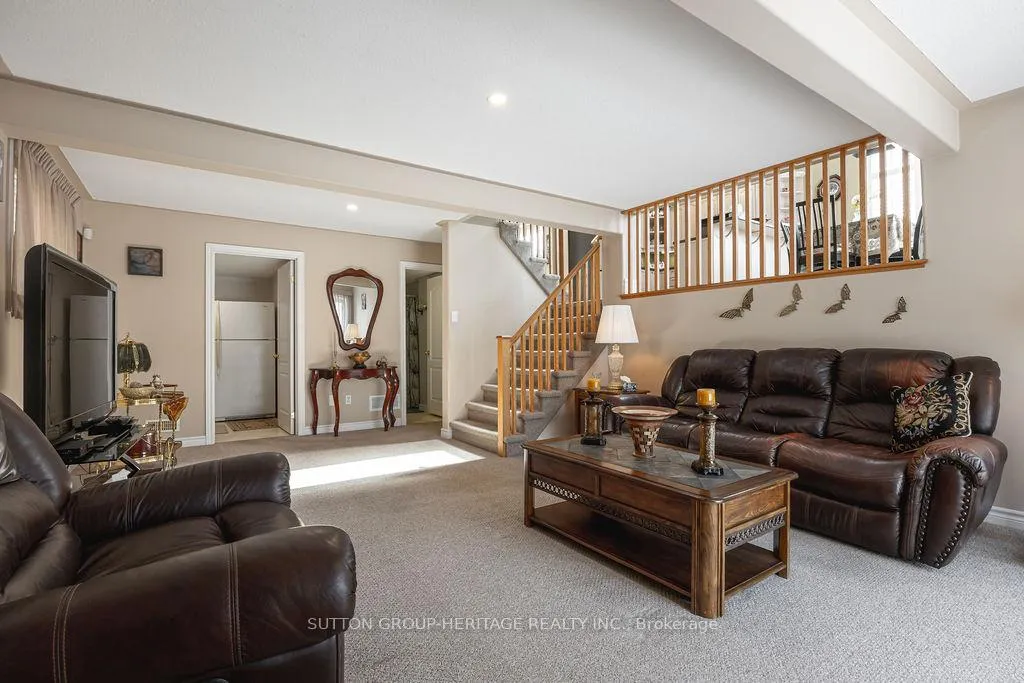 Photo 23 of 56 Fenning Drive, Clarington, Courtice — HOMEH