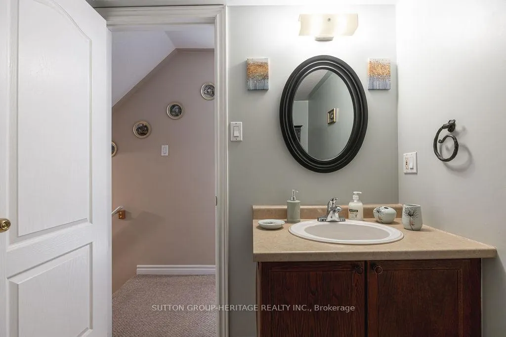 Photo 25 of 56 Fenning Drive, Clarington, Courtice — HOMEH