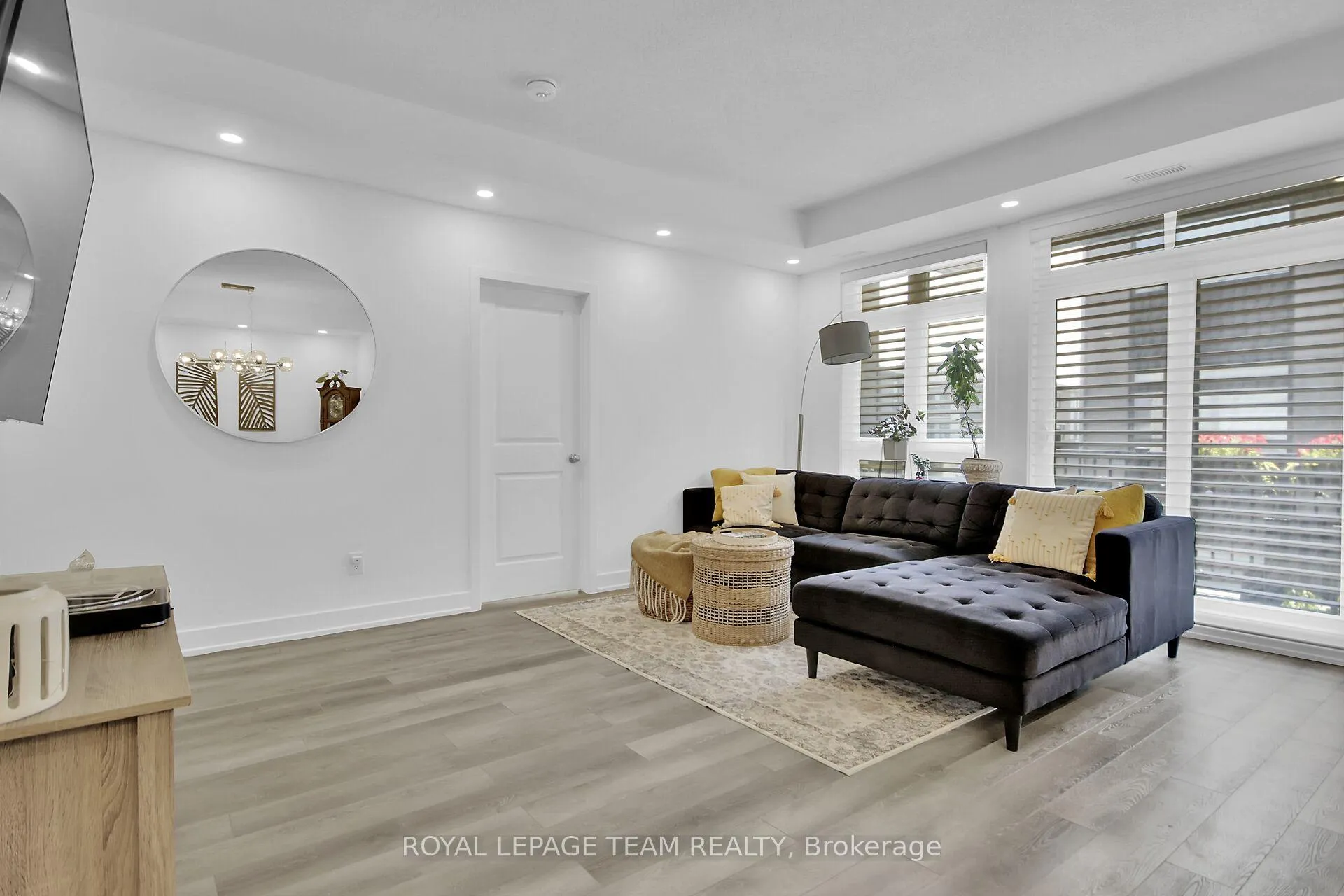 Photo 7 of Unit H, 300 Tulum Crescent, Ottawa, Kanata - Emerald Meadows/Trailwest — HOMEH