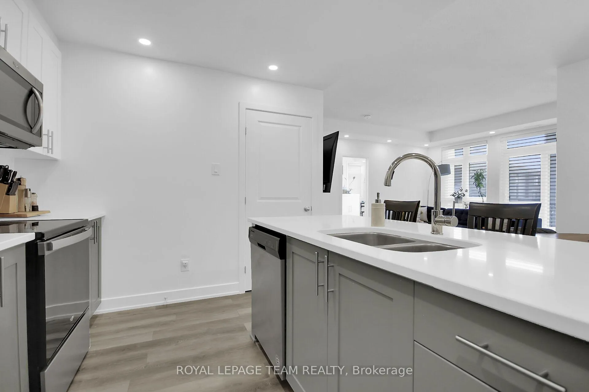 Photo 25 of Unit H, 300 Tulum Crescent, Ottawa, Kanata - Emerald Meadows/Trailwest — HOMEH