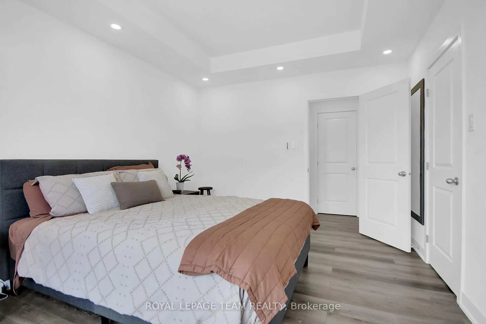 Photo 30 of Unit H, 300 Tulum Crescent, Ottawa, Kanata - Emerald Meadows/Trailwest — HOMEH