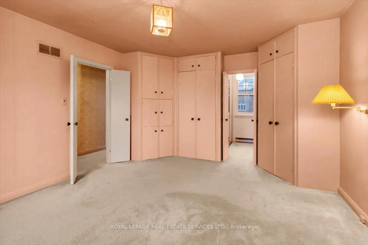 Photo 16 of 66 Mason Boulevard, Toronto, Bedford Park-Nortown — HOMEH
