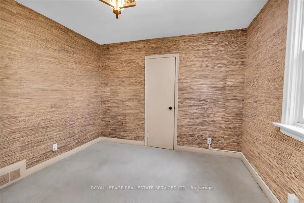 Photo 19 of 66 Mason Boulevard, Toronto, Bedford Park-Nortown — HOMEH