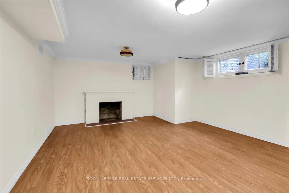 Photo 23 of 66 Mason Boulevard, Toronto, Bedford Park-Nortown — HOMEH