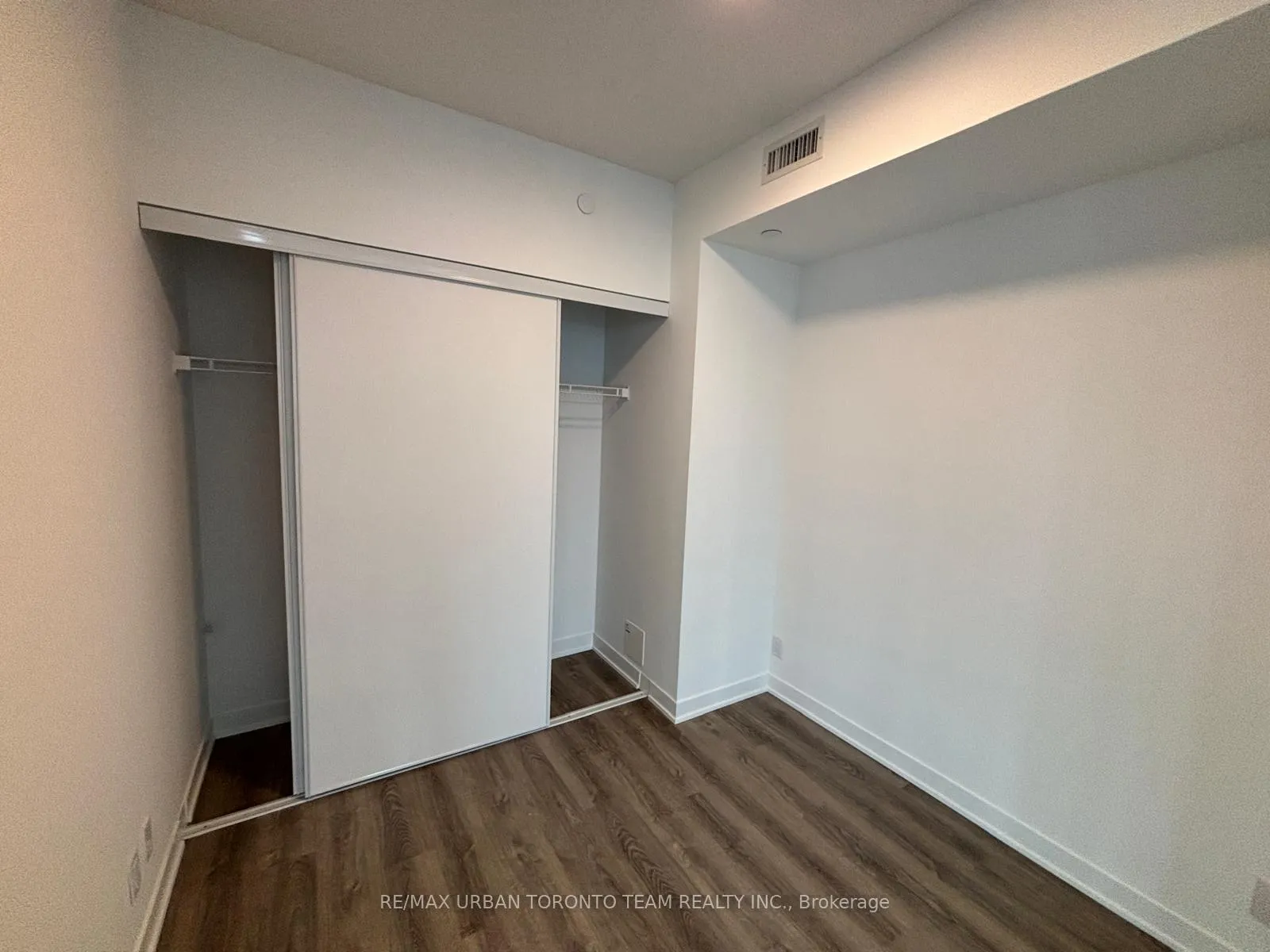 Photo 9 of Unit 3310, 180 Front Street E, Toronto, Moss Park — HOMEH