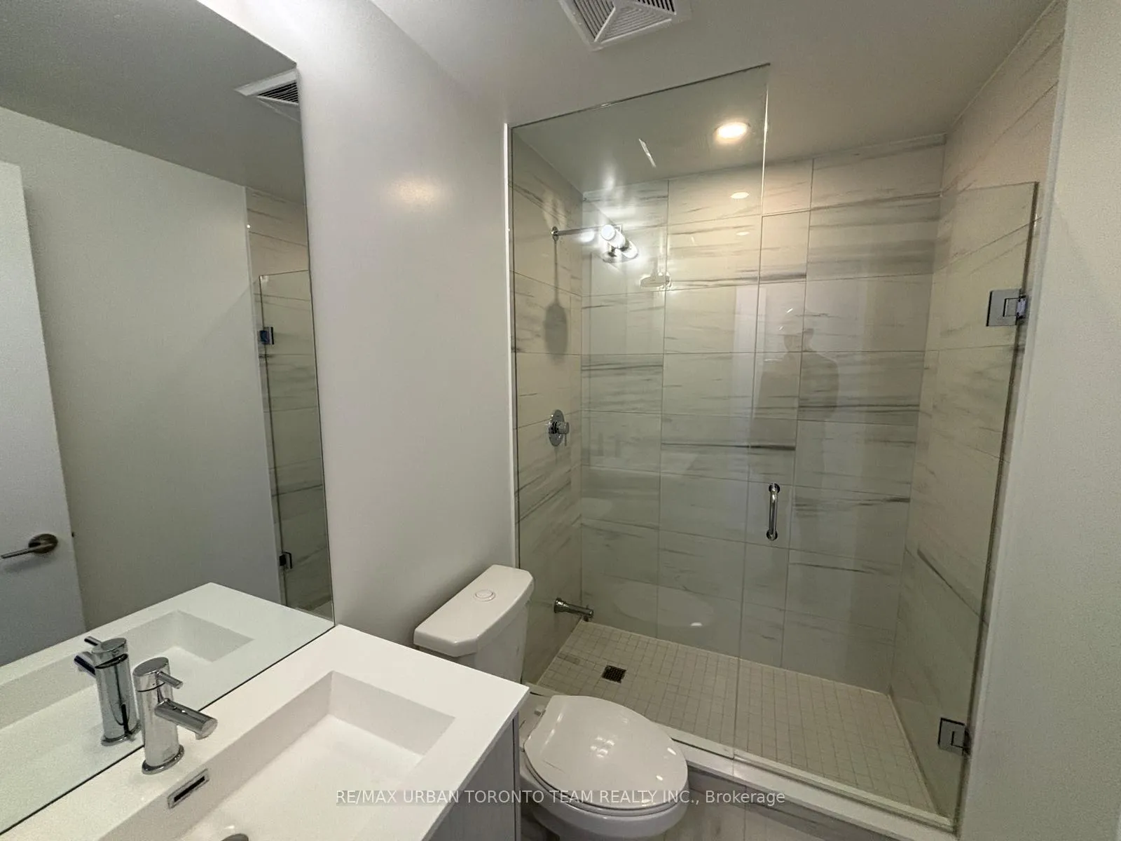 Photo 15 of Unit 3310, 180 Front Street E, Toronto, Moss Park — HOMEH