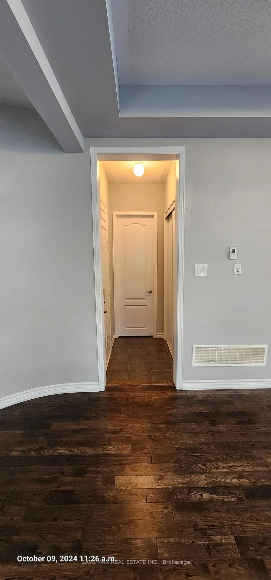 Photo 3 of 64 Enford Crescent, Brampton, Northwest Brampton — HOMEH