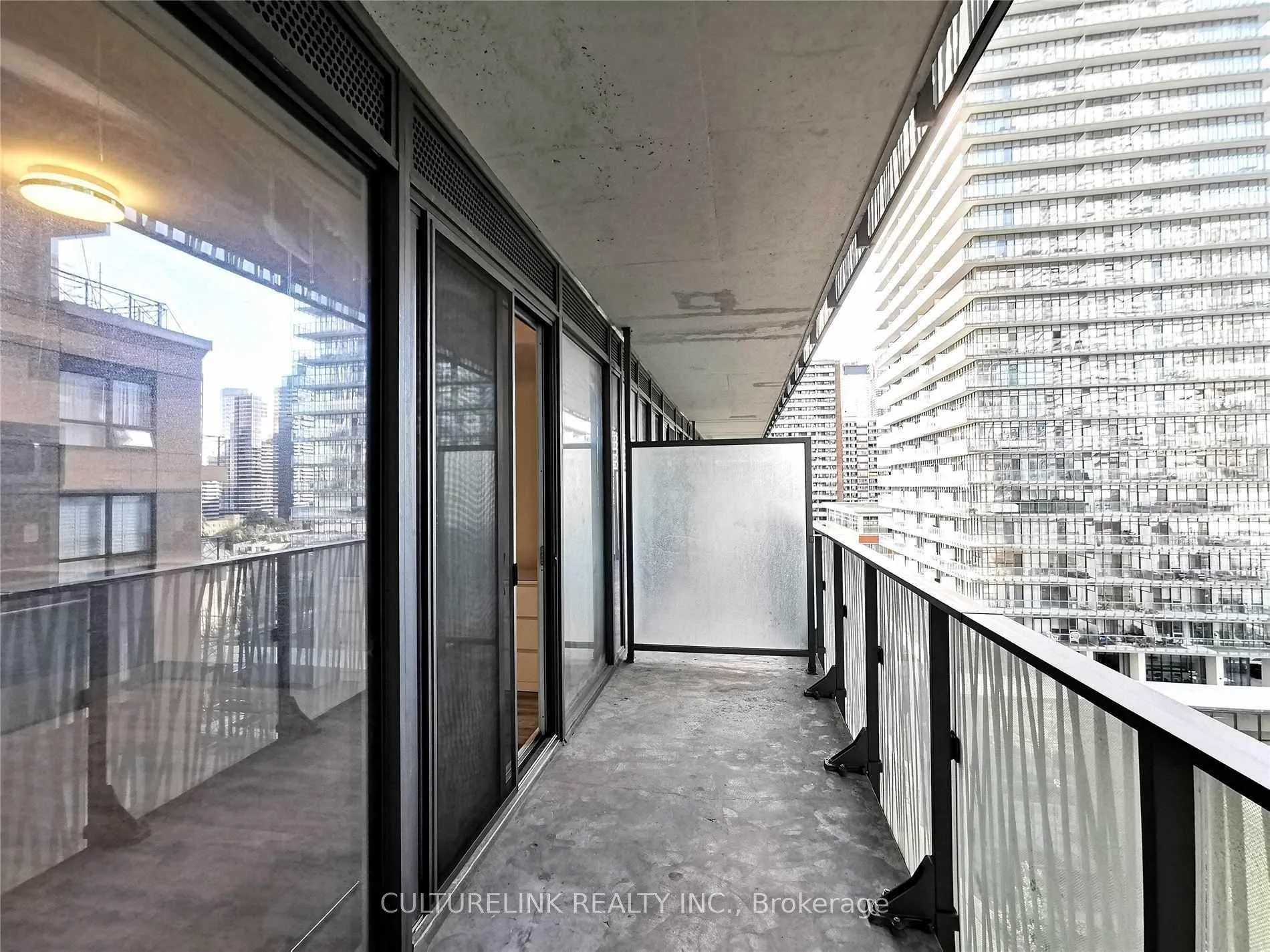 Photo 5 of Unit 1006, 42 Charles Street E, Toronto, Church-Yonge Corridor — HOMEH