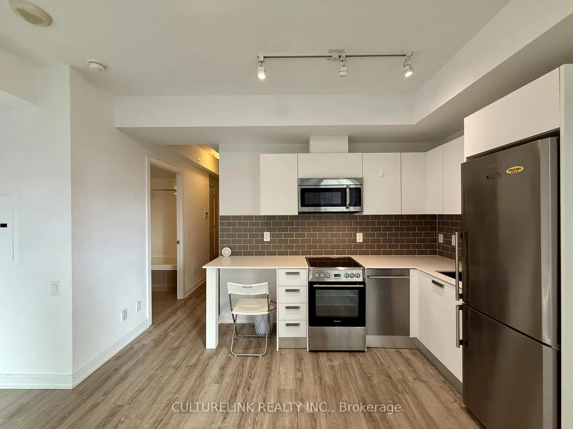 Photo 6 of Unit 1006, 42 Charles Street E, Toronto, Church-Yonge Corridor — HOMEH