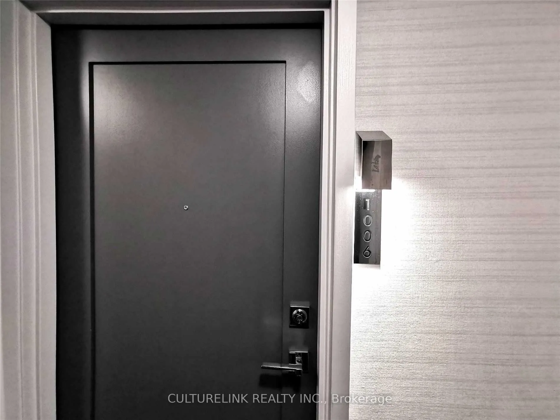 Photo 10 of Unit 1006, 42 Charles Street E, Toronto, Church-Yonge Corridor — HOMEH