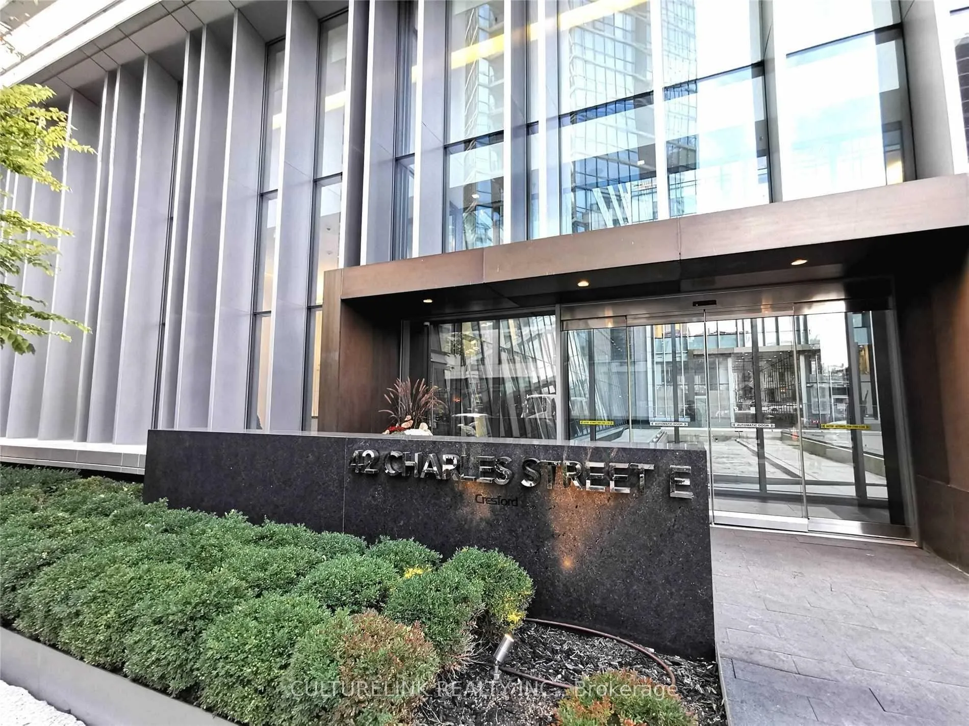 Photo 13 of Unit 1006, 42 Charles Street E, Toronto, Church-Yonge Corridor — HOMEH