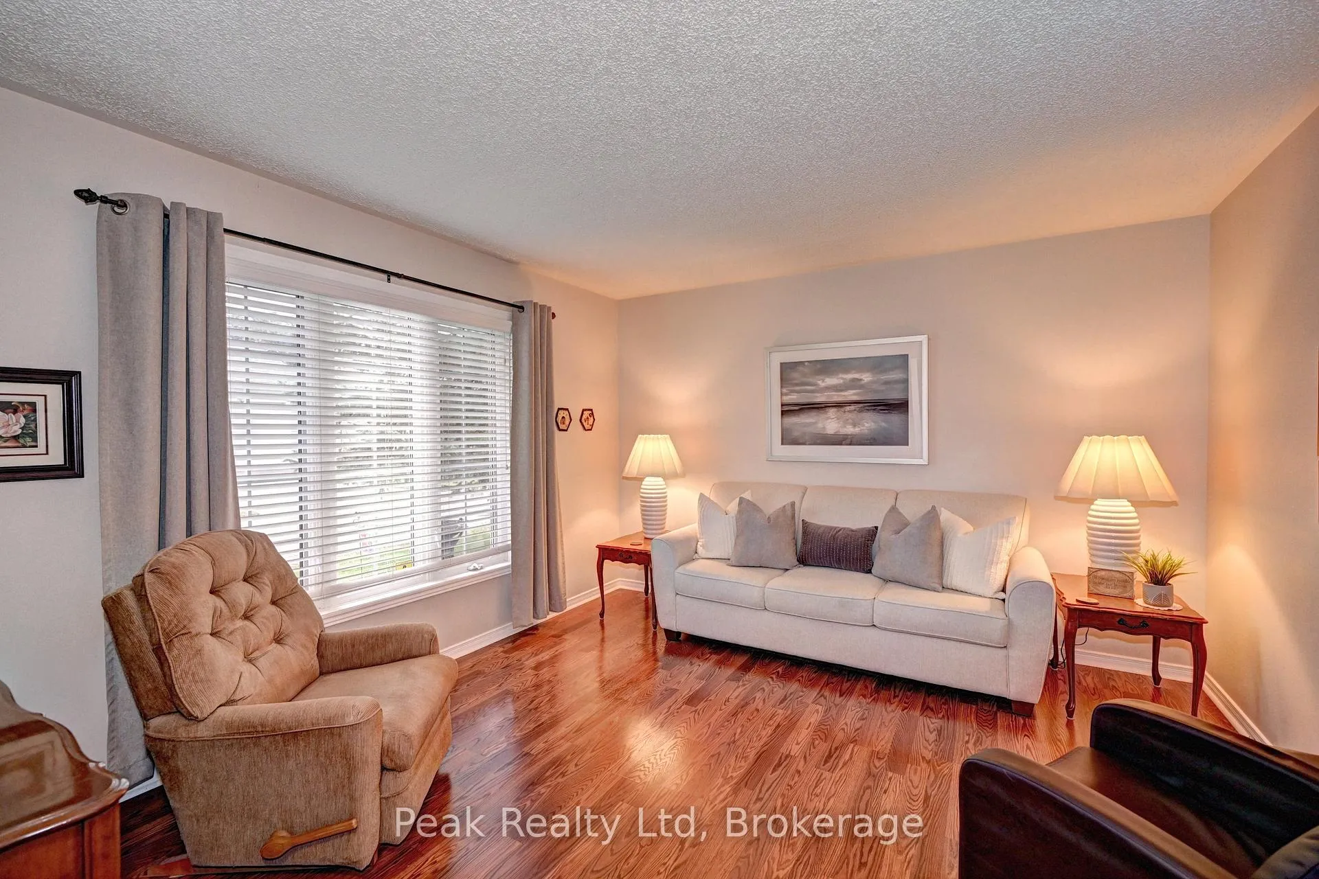 Photo 9 of 176 Wesley Crescent, Woolwich — HOMEH