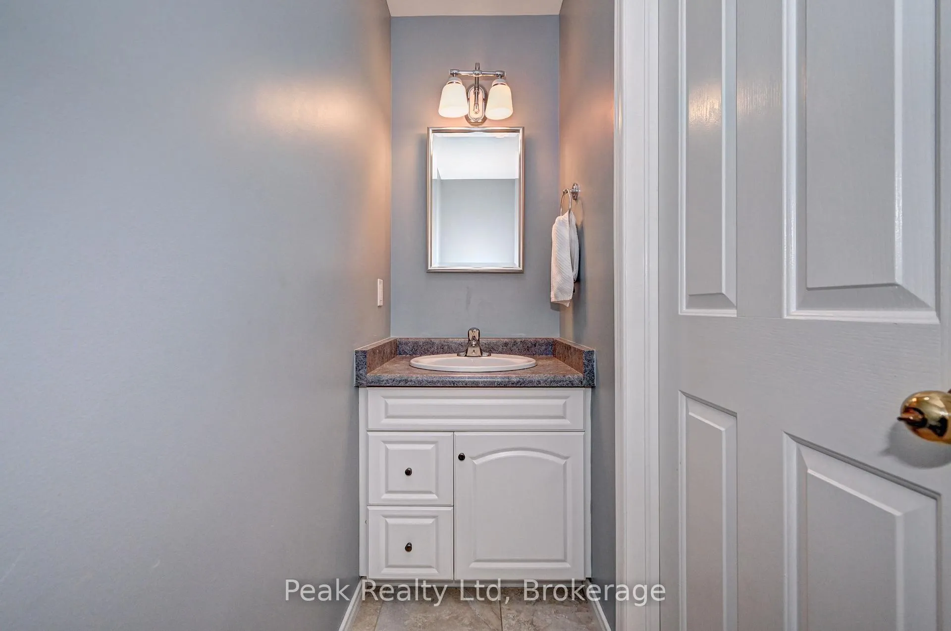 Photo 16 of 176 Wesley Crescent, Woolwich — HOMEH