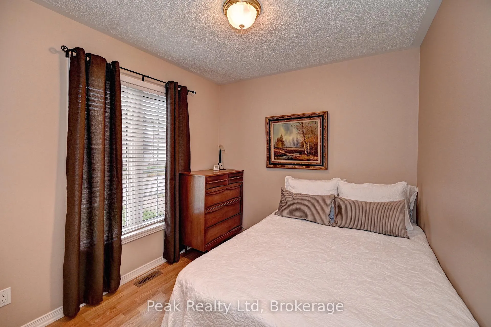 Photo 19 of 176 Wesley Crescent, Woolwich — HOMEH