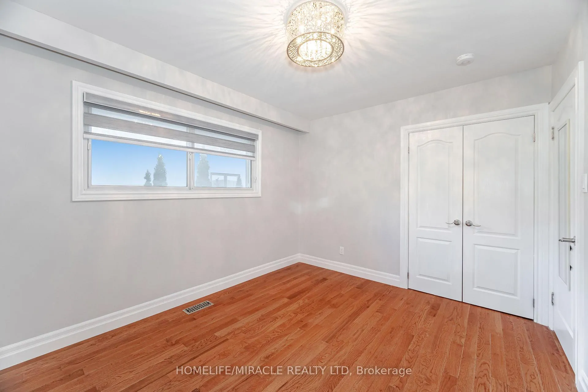 Photo 24 of 308 Third Line, Oakville, West — HOMEH