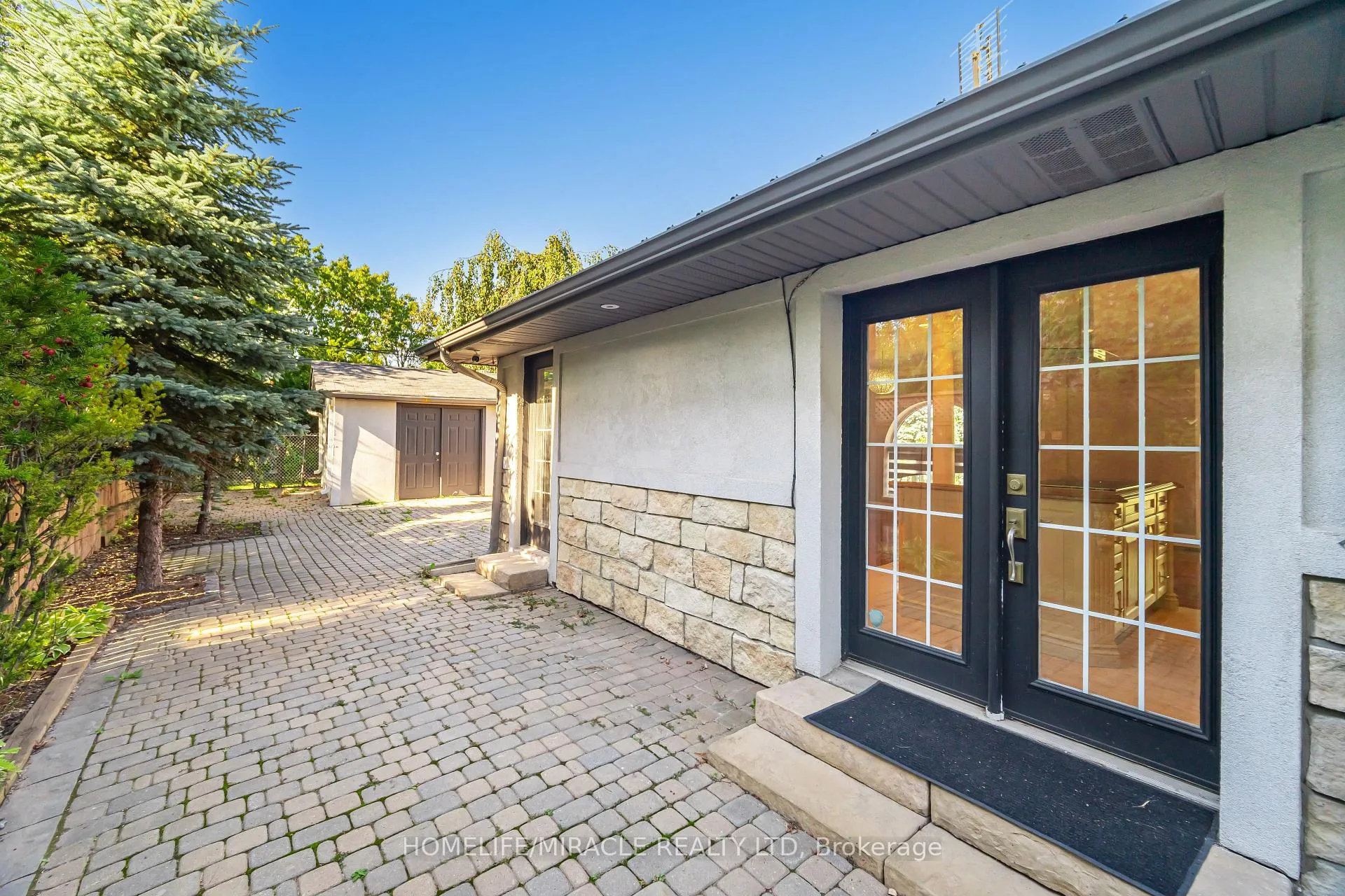 Photo 46 of 308 Third Line, Oakville, West — HOMEH