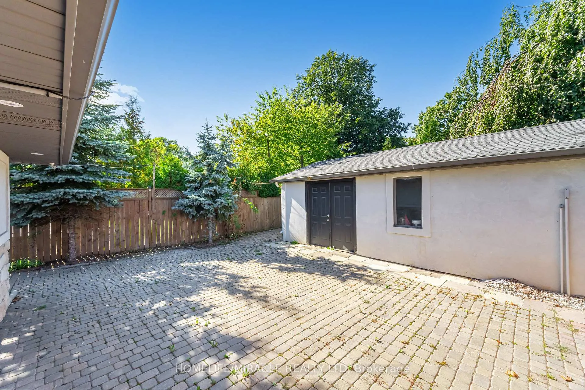 Photo 48 of 308 Third Line, Oakville, West — HOMEH
