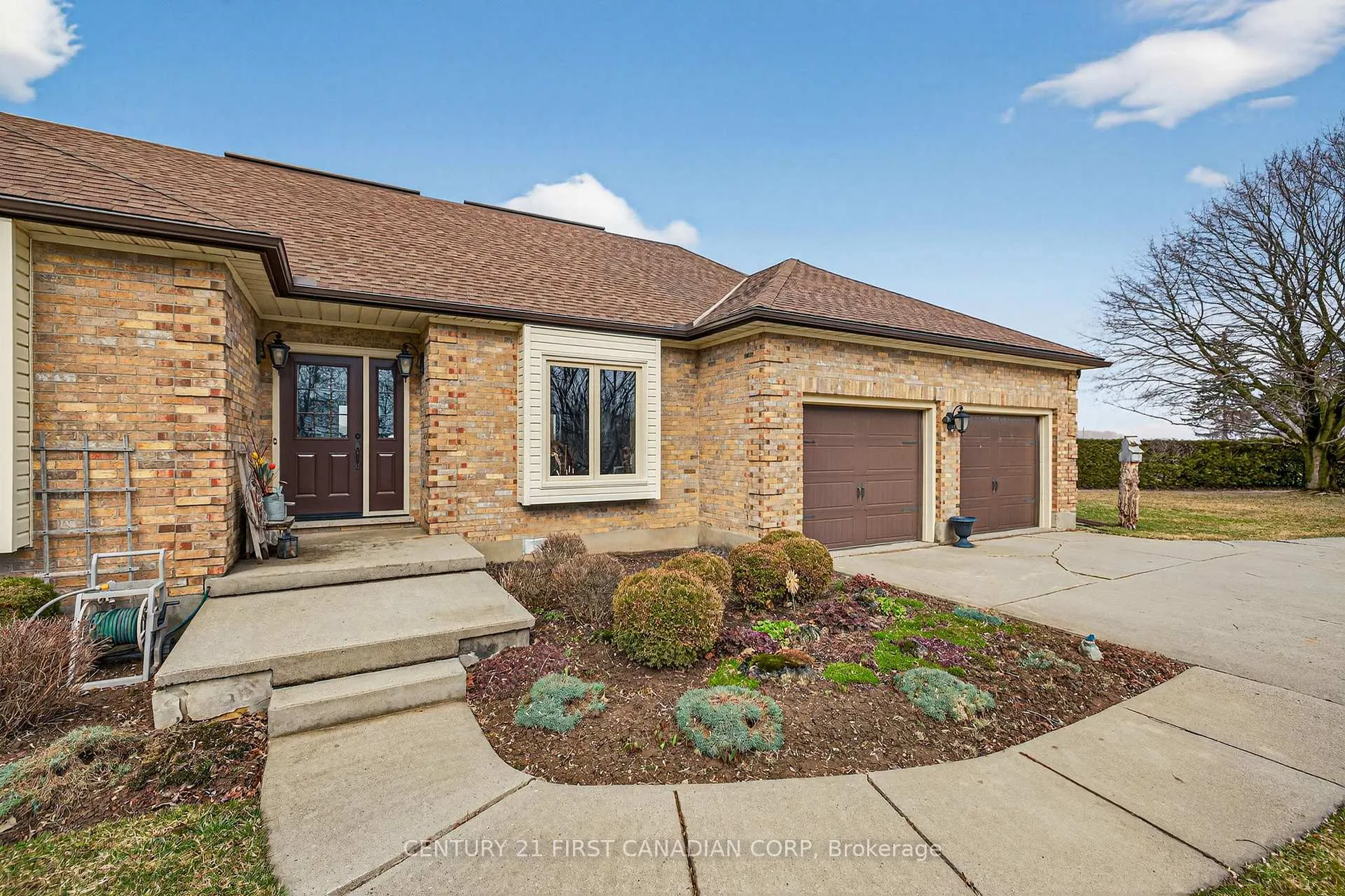 Photo 4 of 11040 Ilderton Road, Middlesex Centre, Rural Middlesex Centre — HOMEH