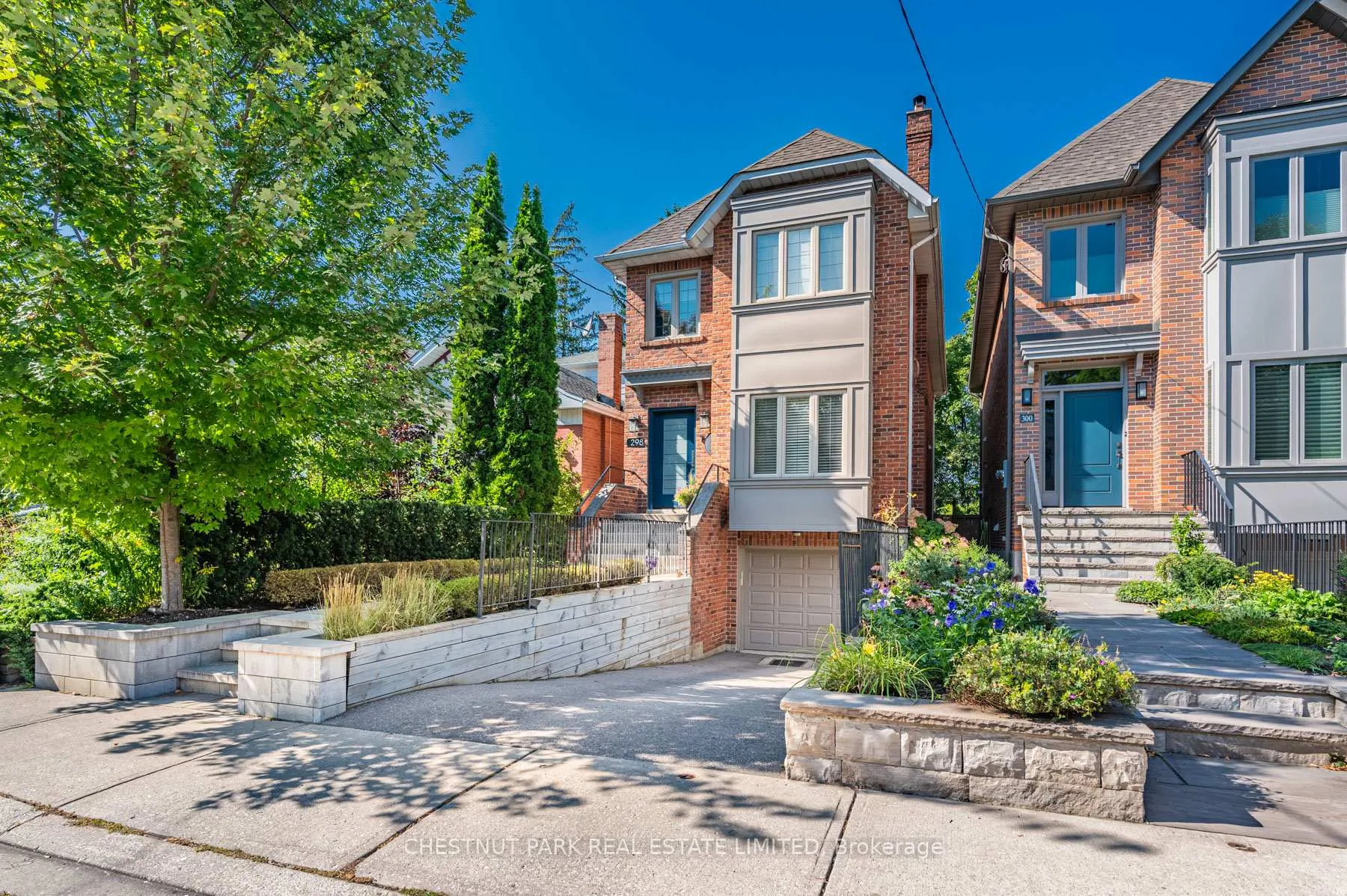 Front of 298 Erskine Avenue