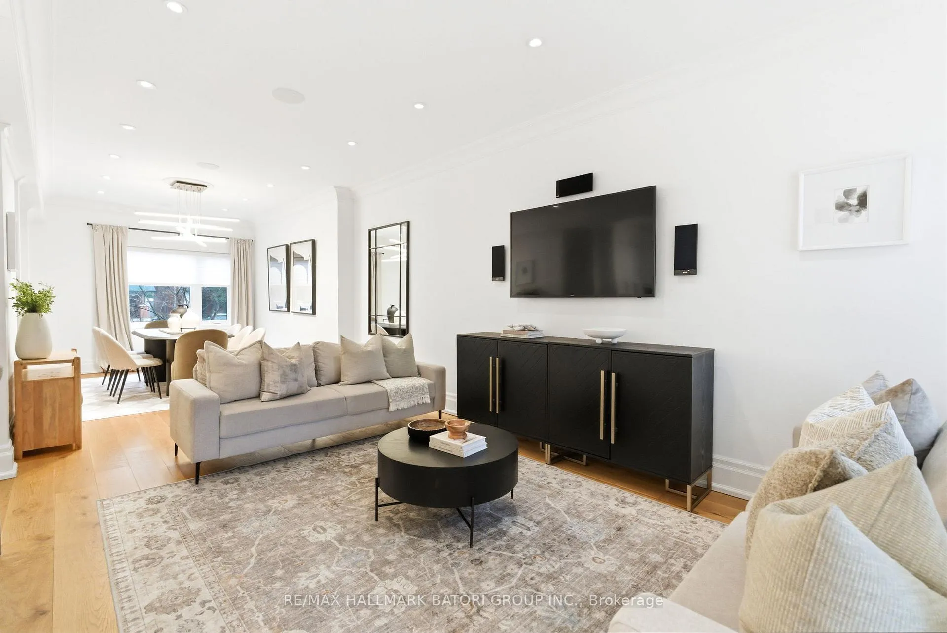 Photo 4 of 52 Stibbard Avenue, Toronto, Mount Pleasant East — HOMEH