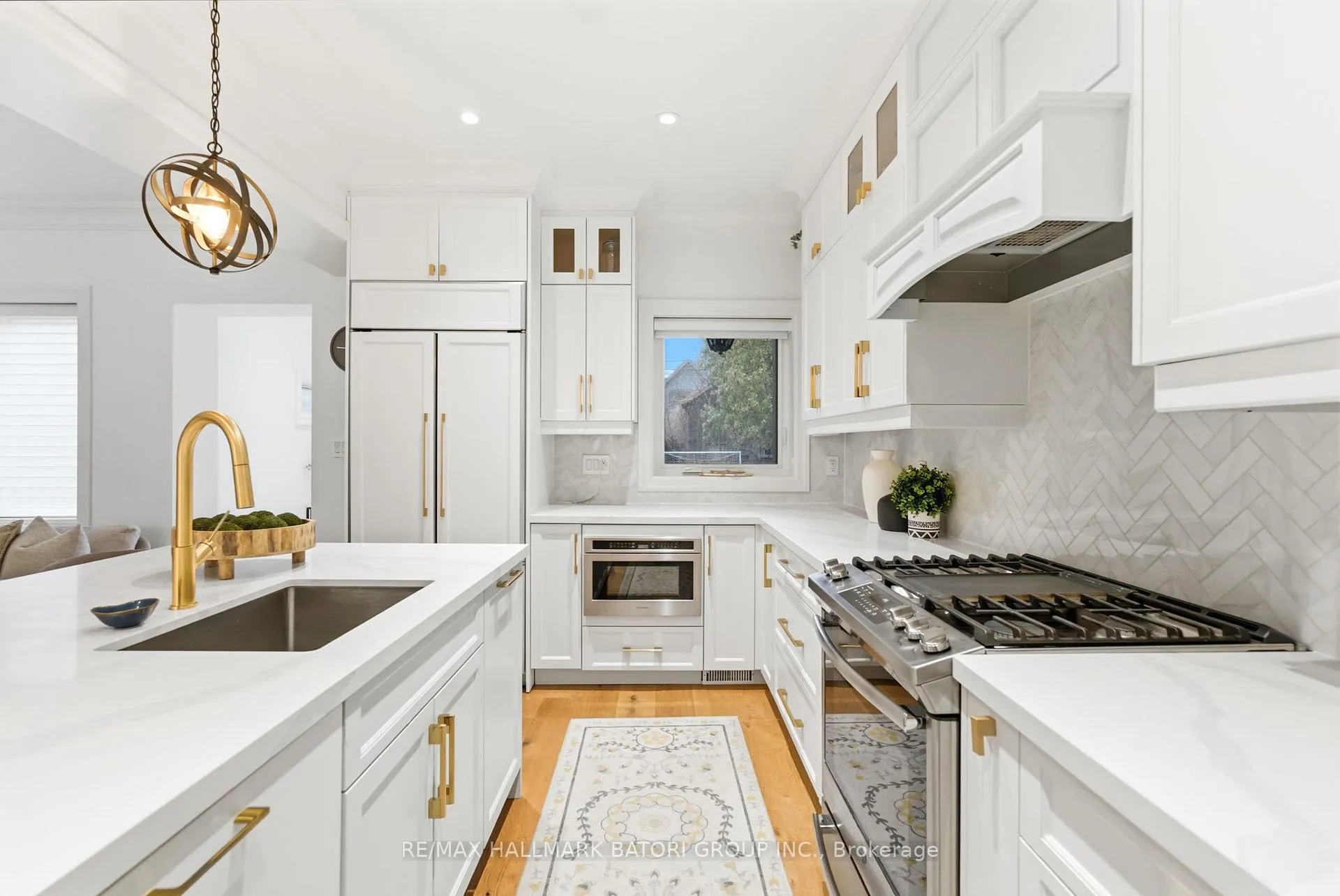 Photo 9 of 52 Stibbard Avenue, Toronto, Mount Pleasant East — HOMEH