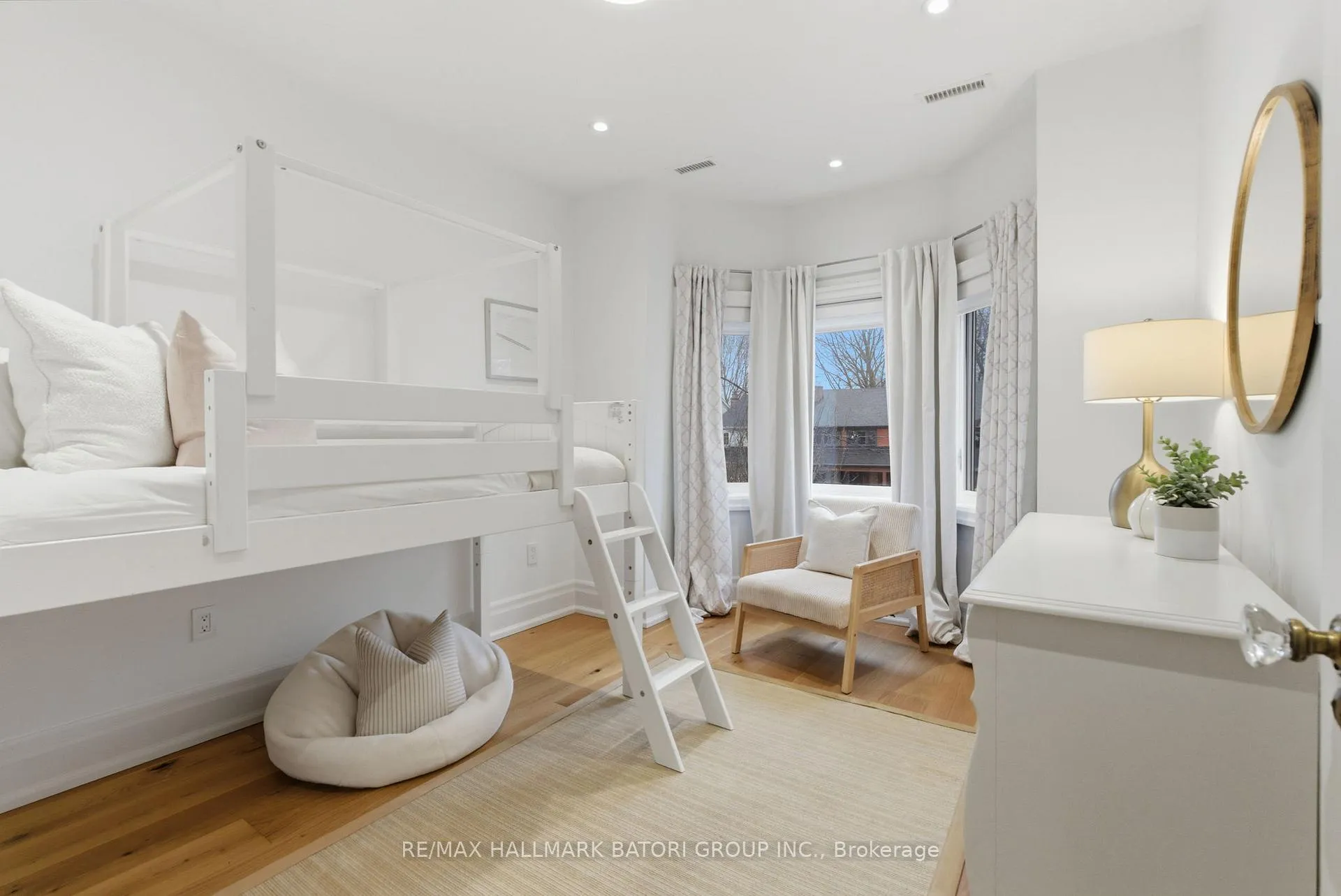 Photo 14 of 52 Stibbard Avenue, Toronto, Mount Pleasant East — HOMEH
