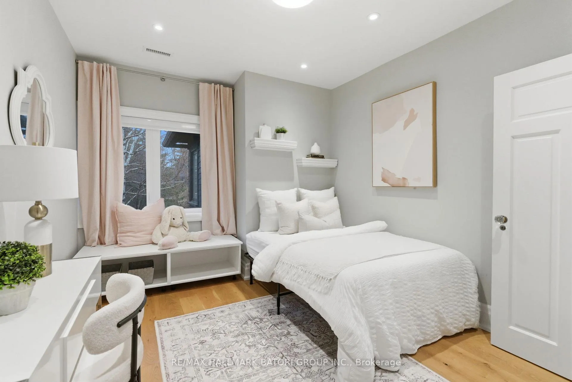 Photo 18 of 52 Stibbard Avenue, Toronto, Mount Pleasant East — HOMEH