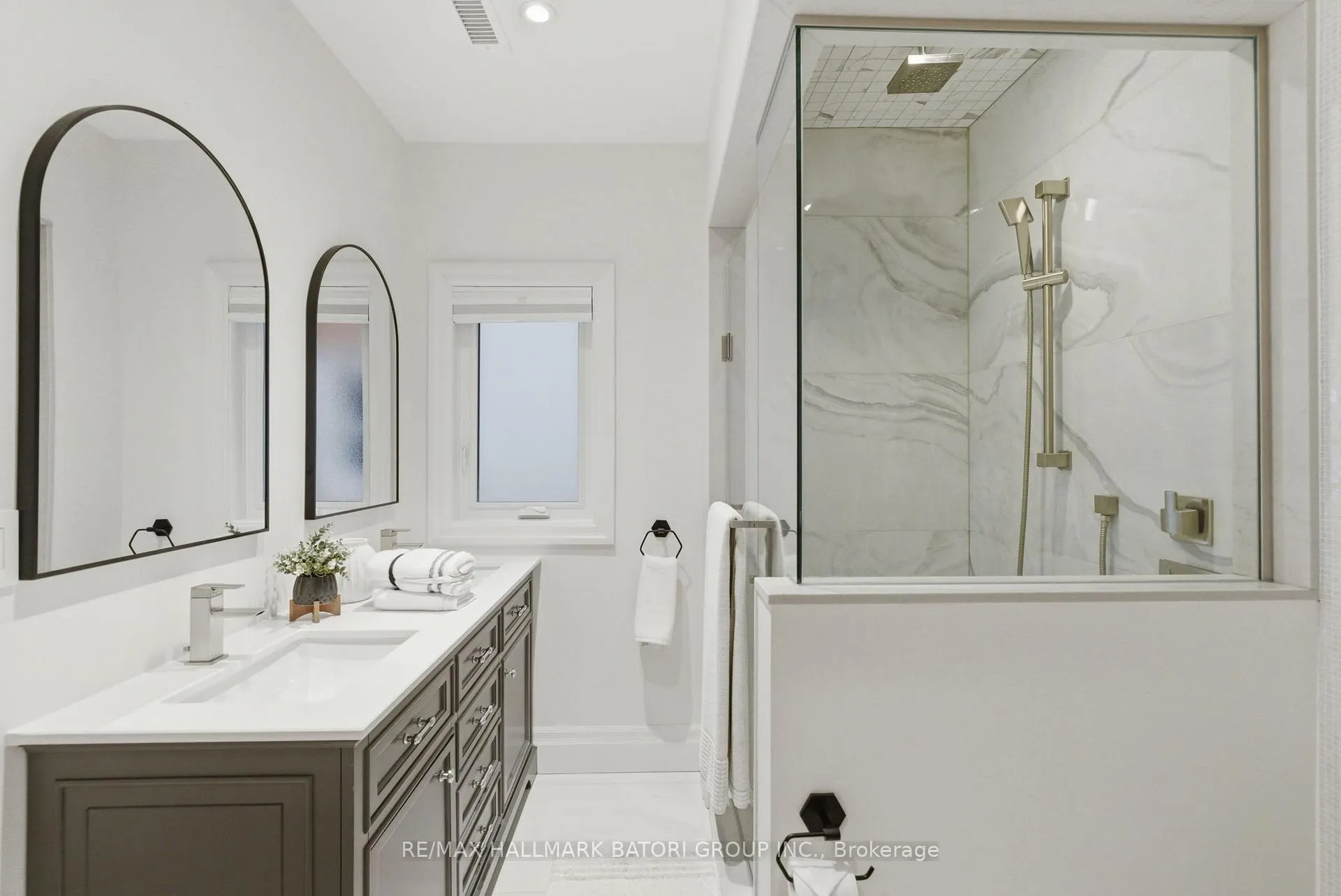 Photo 23 of 52 Stibbard Avenue, Toronto, Mount Pleasant East — HOMEH
