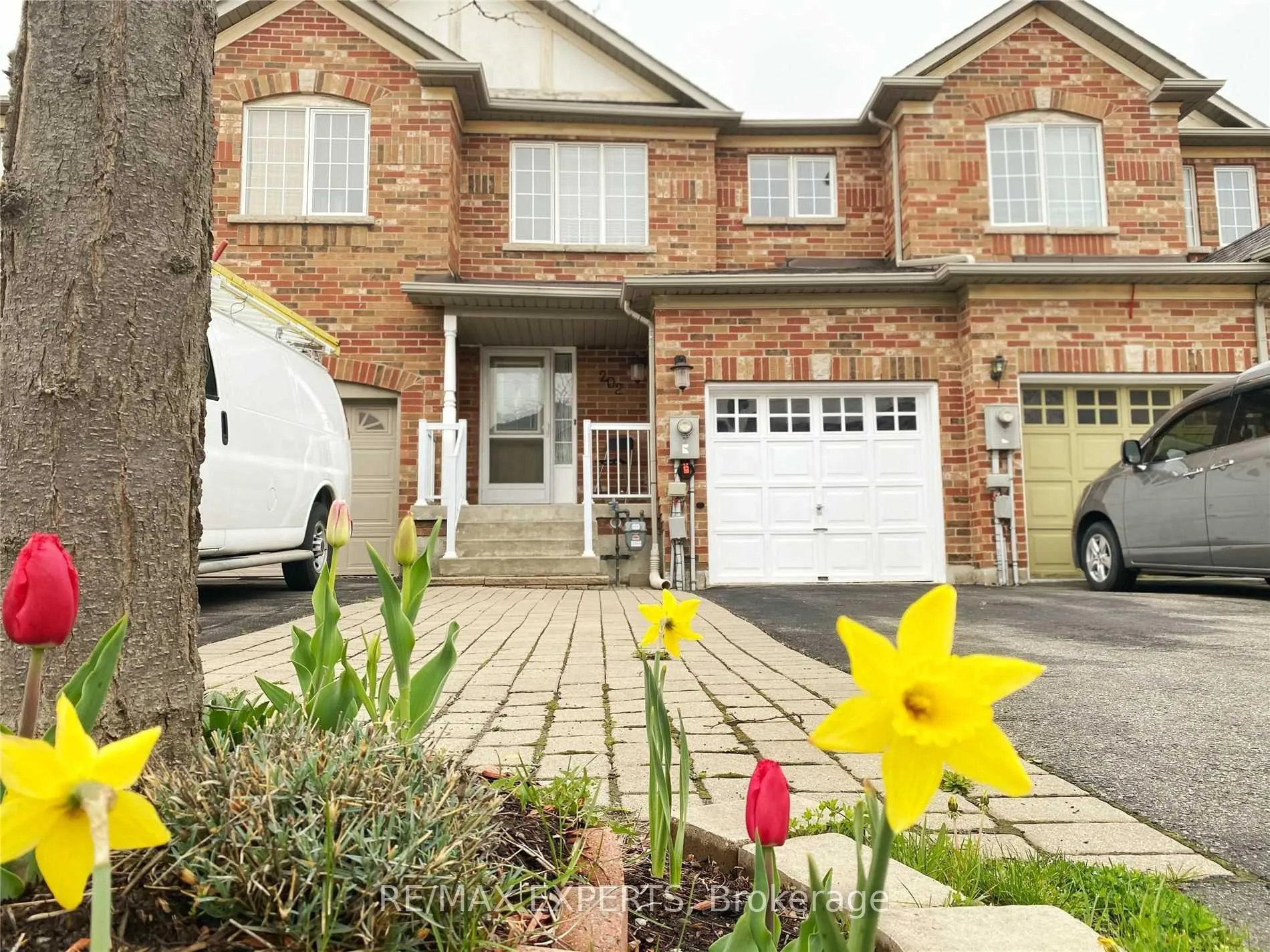 Photo 1 of 202 Deepsprings Crescent, Vaughan, Vellore Village — HOMEH