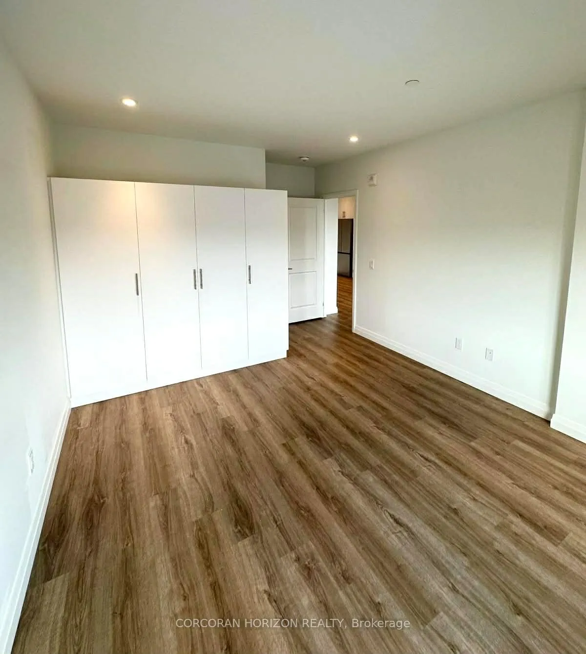 Photo 4 of Unit 418, 525 New Dundee Road, Kitchener — HOMEH