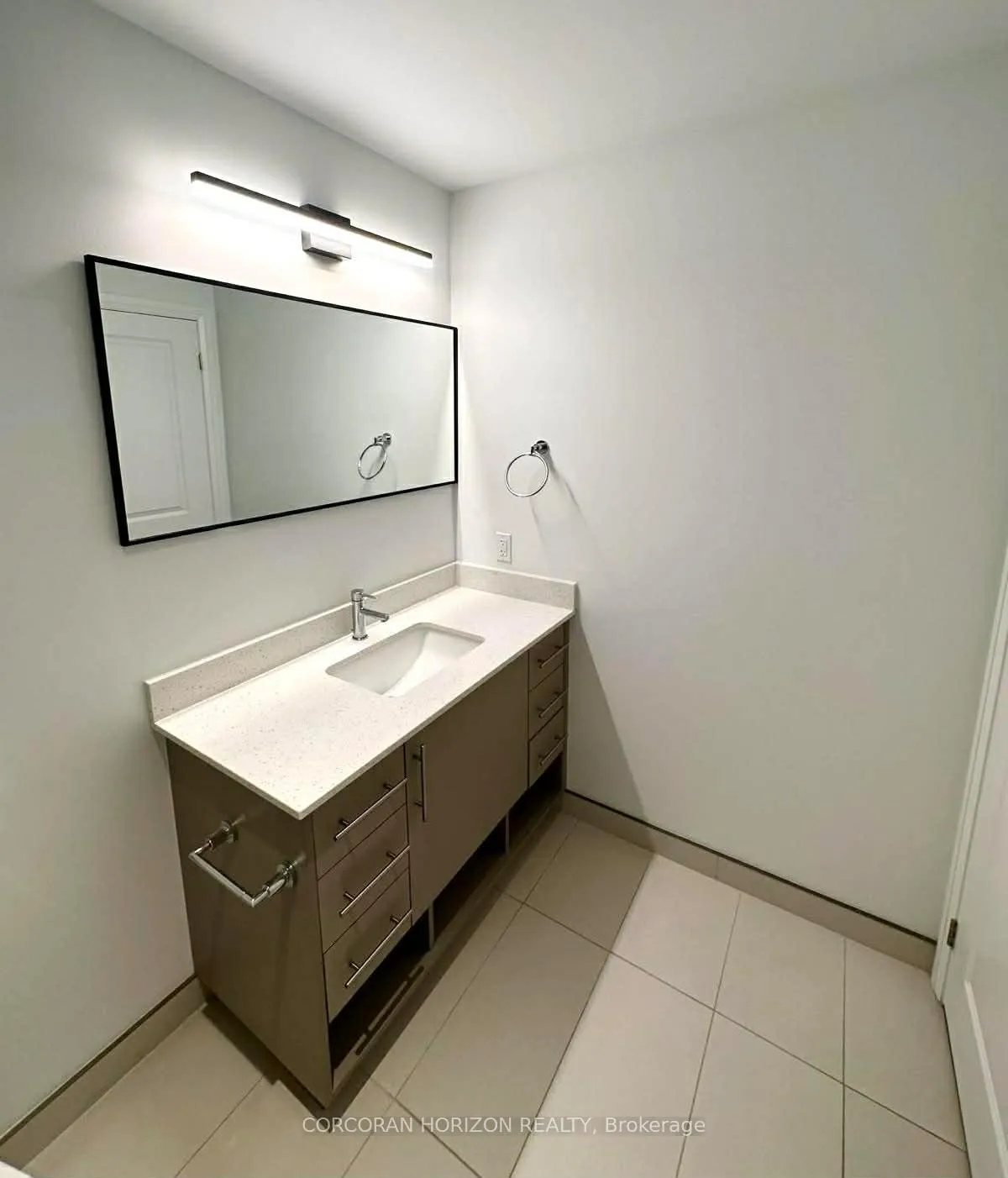 Photo 5 of Unit 418, 525 New Dundee Road, Kitchener — HOMEH