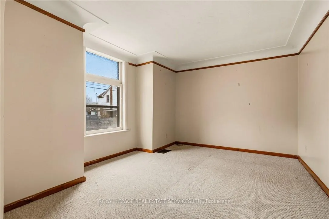 Photo 6 of 164 Maculay Street E, Hamilton, North End — HOMEH