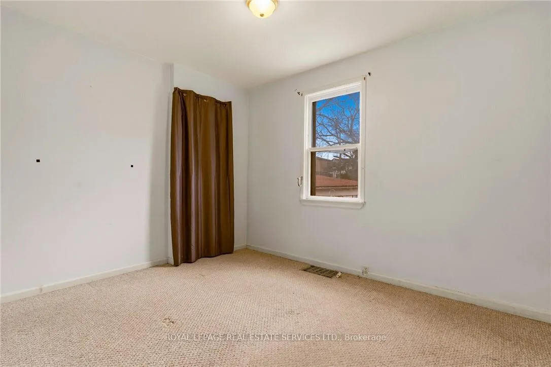 Photo 10 of 164 Maculay Street E, Hamilton, North End — HOMEH