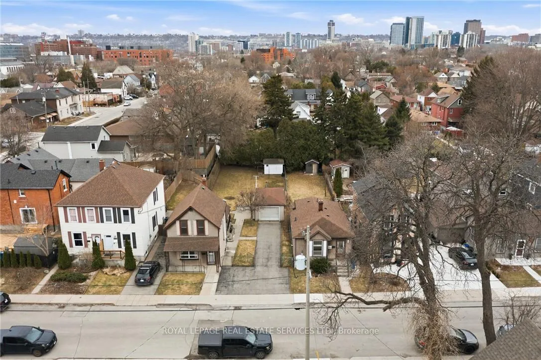Photo 19 of 164 Maculay Street E, Hamilton, North End — HOMEH