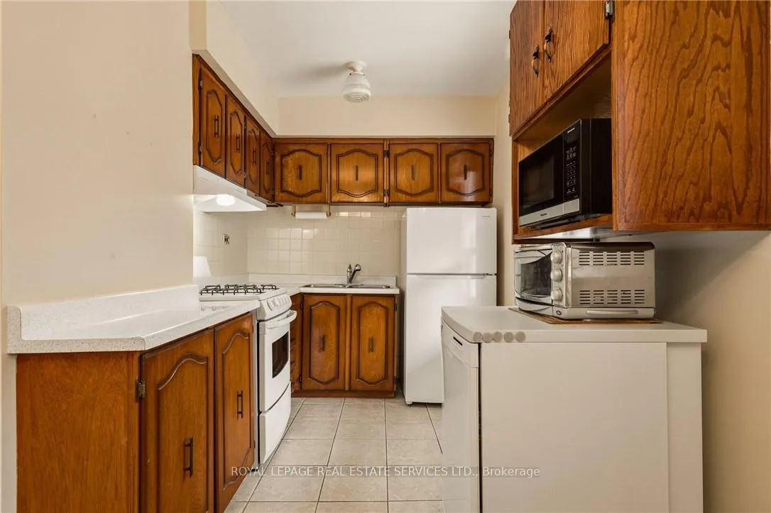 Photo 29 of 164 Maculay Street E, Hamilton, North End — HOMEH