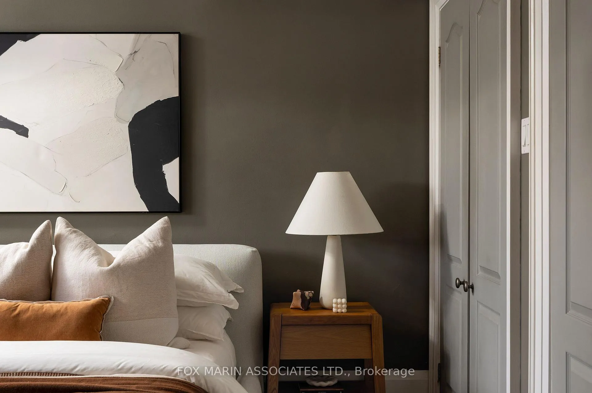 Photo 18 of 22 Claxton Boulevard, Toronto, Humewood-Cedarvale — HOMEH