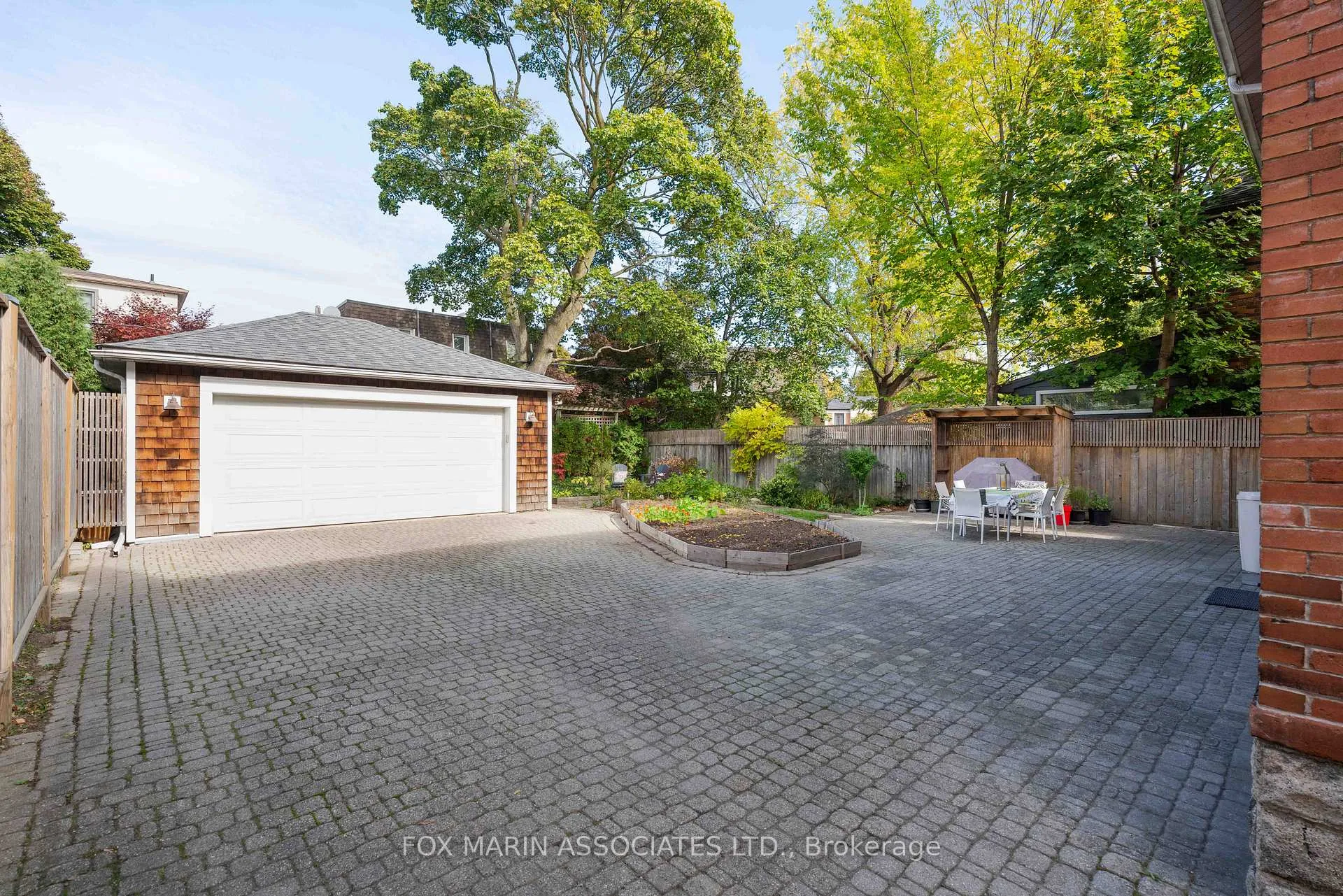 Photo 32 of 22 Claxton Boulevard, Toronto, Humewood-Cedarvale — HOMEH