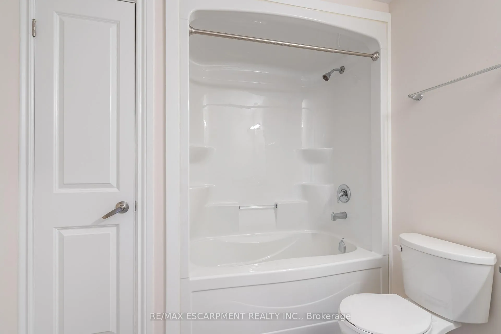 Photo 20 of Unit 304, 259 King Street E, Hamilton, Stoney Creek — HOMEH