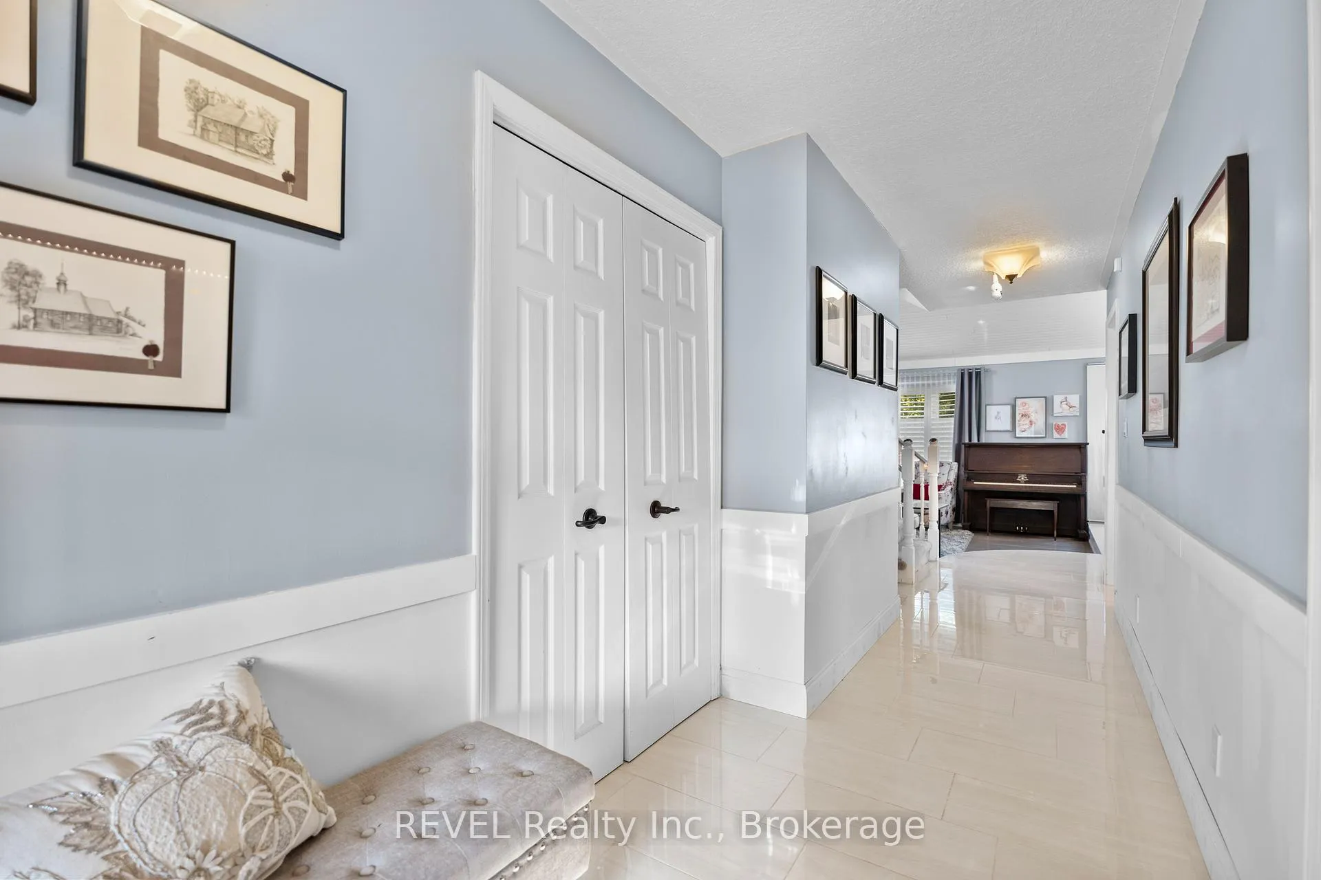 Photo 4 of 1 Spartan Court, St. Catharines, Martindale Pond — HOMEH